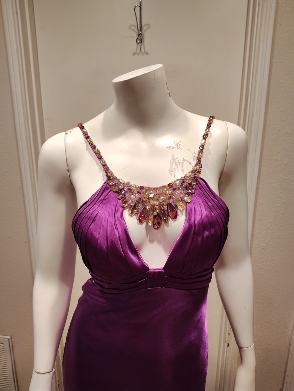 Flirt By Maggie Sottero Embellished Bright Violet Satin Formal Dress Sz 2 Fairy - Picture 3 of 9